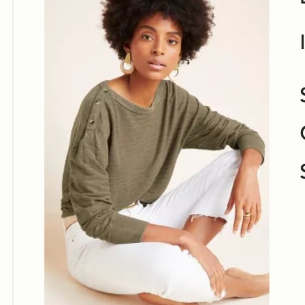 Anthropologie‎ Delilah Pullover olive green long sleeve with button detailing
